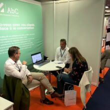 Représentant d'Armatis Technology au salon CRM Meetings à Cannes en 2023